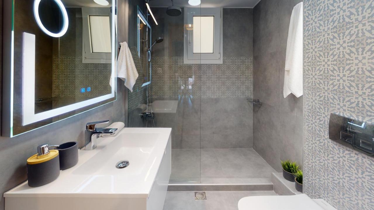 Motley Luxury Apartment By Estia Héraklion Extérieur photo